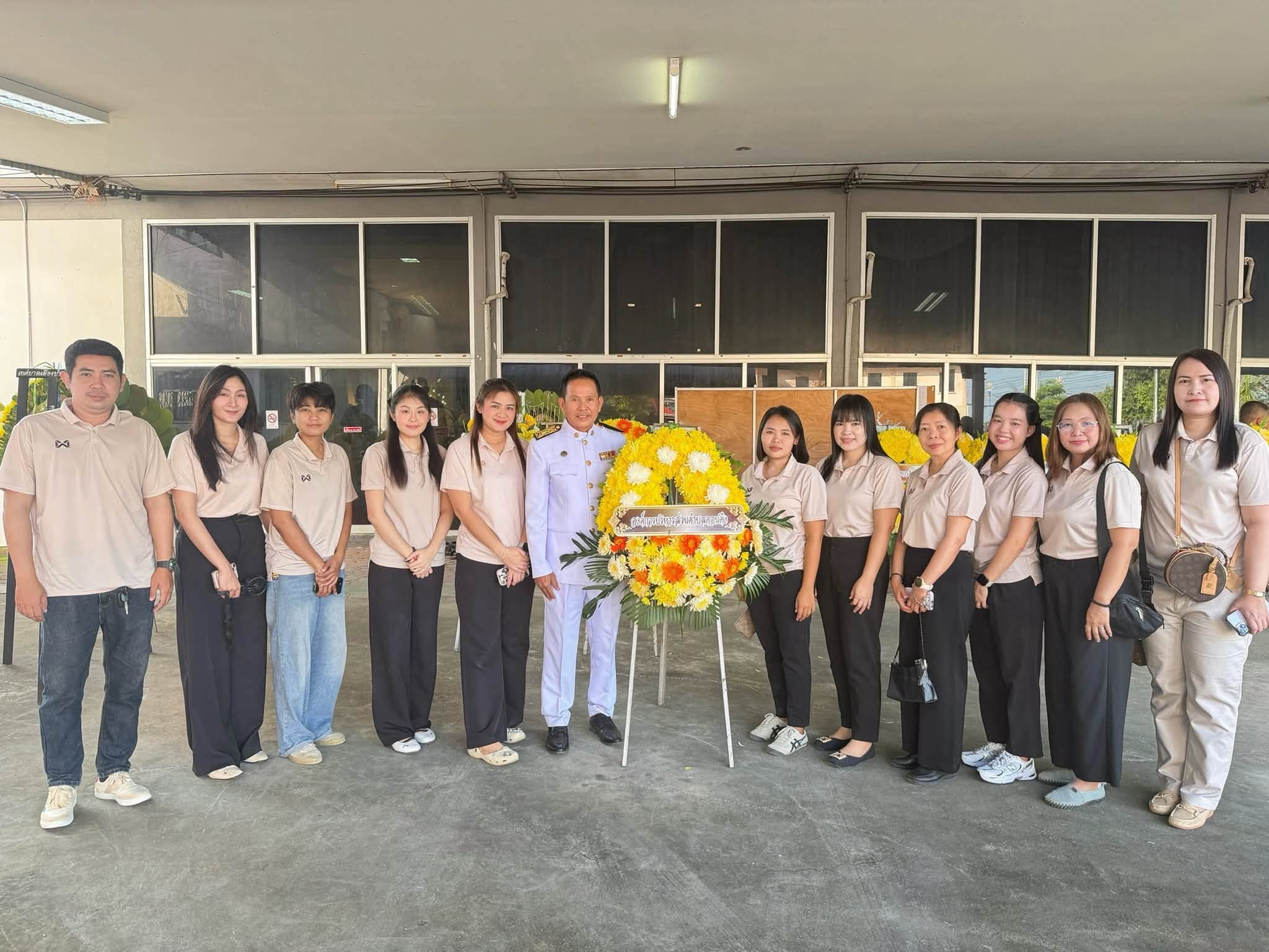 องค์การบริหารส่วนตำบลดอนดึง เข้าร่วมกิจกรรมเนื่องในวันนวมินทรมหาราช